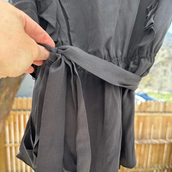 Banana Republic Black Silk Ruffle Elastic Tie Waist Top Blouse Medium - Picture 7 of 9